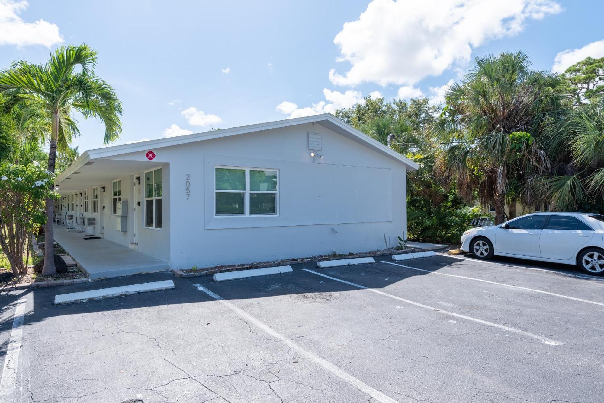 Just Off Wilton Drive Apt 2 Fort Lauderdale Exterior photo